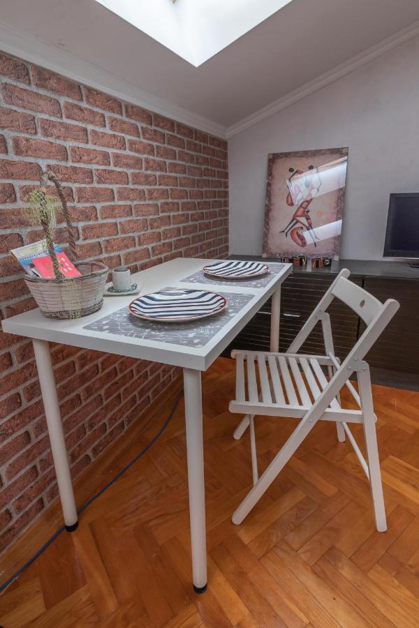 Apartment Sunrise Studio Novi Sad Bagian luar foto